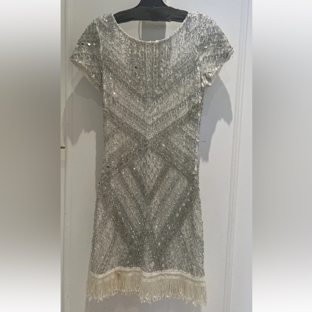 Ladies Aidan Mattox Sequins Dress Us Size 6 White Silver Party Dress